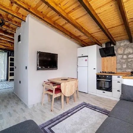 Private Pool With Garden For 2 People In Fethiye, Faralya - Awz 228 פאטהיה