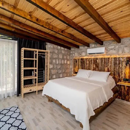 Private Pool With Garden For 2 People In Fethiye, Faralya - Awz 228 פאטהיה